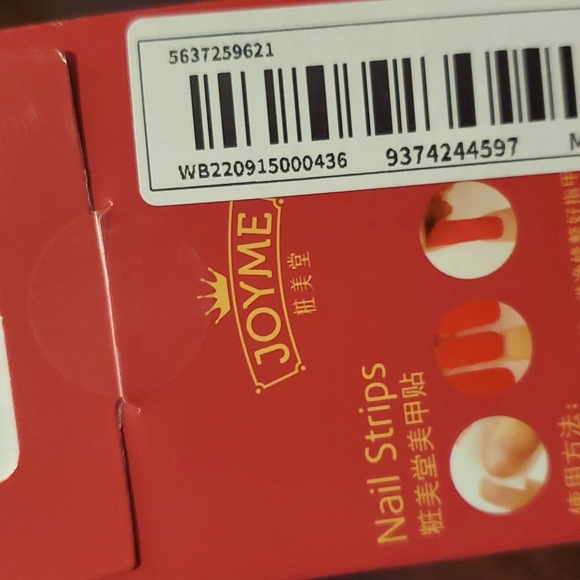 Lot of 4, nail strips - Picture 6 of 6